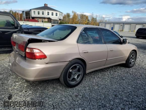 1999 Honda Accord EX with VIN JHMCG6679XC007553, listed as a Copart auction lot 89635465 with 234,471 mi miles and Non repairable. Bid and sale history available at DreamBid. Image 3.