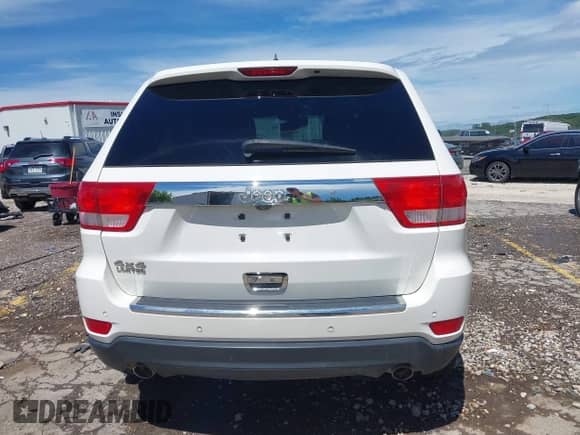 2011 Jeep Grand Cherokee Limited with VIN 1J4RR5GT1BC714774, listed as a IAAI auction lot 42651419 with 142,050 mi miles and . Bid and sale history available at DreamBid. Image 16.