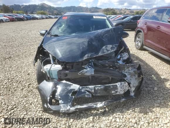 2012 Toyota Prius Four z VIN JTDKDTB38C1017567, wystawiony jako Copart lot #82475275 z przebiegiem 222 813 mil mil oraz Szkoda całkowita • Salvage title. Historia ofert i sprzedaży dostępna na DreamBid. Obrazek 5.