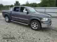 2017 Ram 1500 Laramie z VIN 1C6RR7NMXHS875577, wystawiony jako Copart lot #81683425 z przebiegiem 98 628 mil mil oraz Szkoda całkowita • Salvage title. Historia ofert i sprzedaży dostępna na DreamBid. Obrazek 4.