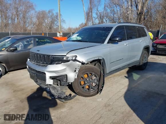 2024 Jeep Grand Cherokee Altitude with VIN 1C4RJKAG6R8508242, listed as a IAAI auction lot 41756055 with 29,781 mi miles and . Bid and sale history available at DreamBid. Image 2.