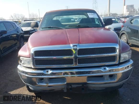 2000 Dodge 1500 with VIN 3B7HF13Z4YM237732, listed as a IAAI auction lot 41980975 with 159,131 mi miles and . Bid and sale history available at DreamBid. Image 12.