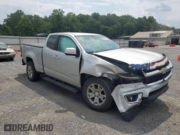 2018 Chevrolet Colorado 4WD LT z VIN 1GCHTCENXJ1157689, wystawiony jako Copart lot #63977175 z przebiegiem 27 830 mil mil oraz Szkoda całkowita • Salvage title. Historia ofert i sprzedaży dostępna na DreamBid. Obrazek 4.