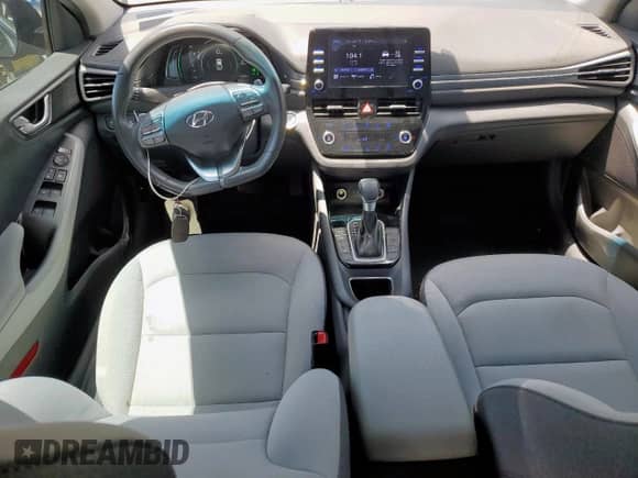 2021 Hyundai Ioniq SE с VIN KMHC75LC4MU261699, выставлен на аукционе Copart как лот 61055225 с пробегом 46 818 миль миль и Списание • Salvage title. История ставок и продаж доступна на DreamBid. Изображение 8.