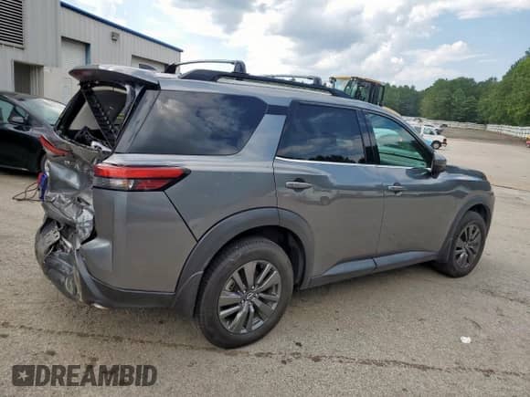 2022 Nissan Pathfinder SV с VIN 5N1DR3BA0NC239385, выставлен на аукционе Copart как лот 70762575 с пробегом 53 060 миль миль и Списание • Salvage title. История ставок и продаж доступна на DreamBid. Изображение 3.