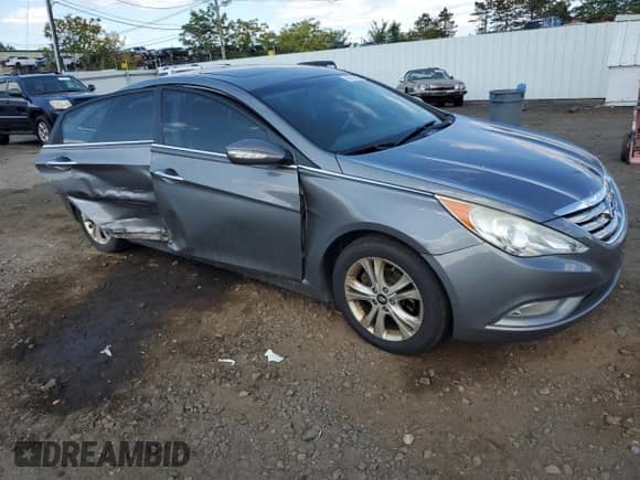 2011 Hyundai Sonata Limited с VIN 5NPEC4AC2BH272732, выставлен на аукционе Copart как лот 81110195 с пробегом 141 595 миль миль и Списание • Salvage title. История ставок и продаж доступна на DreamBid. Изображение 4.