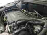 2013 Chevrolet Cruze 1LT z VIN 1G1PC5SB2D7316927, wystawiony jako IAAI lot #43012100 z przebiegiem 136 261 mil mil oraz . Historia ofert i sprzedaży dostępna na DreamBid. Obrazek 19.