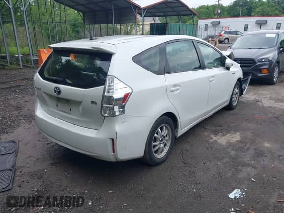 2013 Toyota Prius Two with VIN JTDZN3EU5D3190212, listed as a IAAI auction lot 42712604 with 292,049 mi miles and . Bid and sale history available at DreamBid. Image 4.