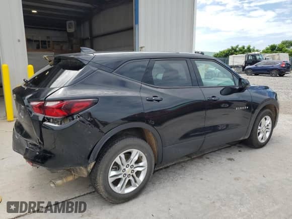 2019 Chevrolet Blazer with VIN 3GNKBGRS9KS614449, listed as a Copart auction lot 64041735 with 89,848 mi miles and Salvage title. Bid and sale history available at DreamBid. Image 3.