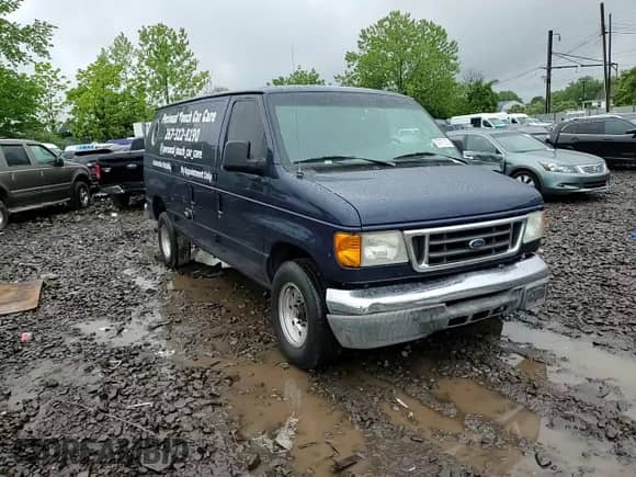 2005 Ford Econoline Cargo z VIN 1FTSE34L75HA97030, wystawiony jako Copart lot #57472135 z przebiegiem 213 814 mil mil oraz Szkoda całkowita • Salvage title. Historia ofert i sprzedaży dostępna na DreamBid. Obrazek 14.