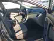 2015 Hyundai Elantra SE z VIN KMHDH4AE7FU320828, wystawiony jako IAAI lot #43064624 z przebiegiem 191 579 mil mil oraz . Historia ofert i sprzedaży dostępna na DreamBid. Obrazek 5.