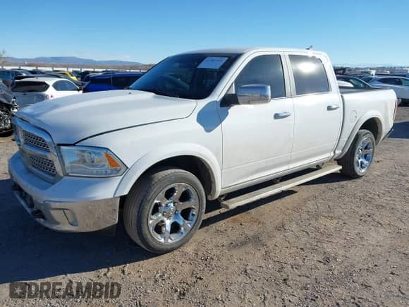2018 Ram 1500 Laramie with VIN 1C6RR7NT5JS186138, listed as a IAAI auction lot 41387205 with 108,434 mi miles and . Bid and sale history available at DreamBid. Image 2.