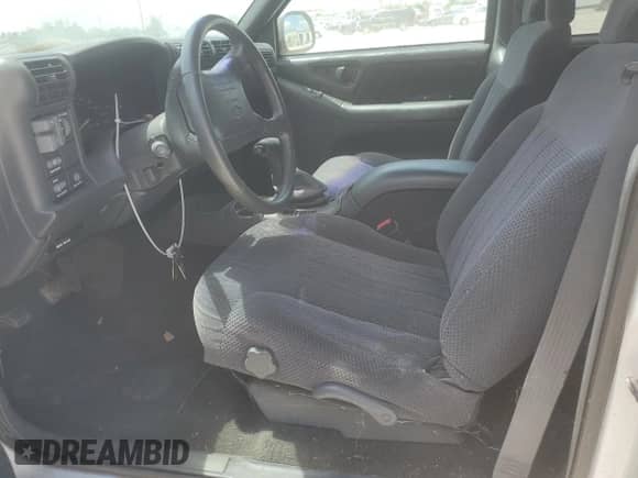 1997 Chevrolet Blazer LS with VIN 1GNDT13W7V2250580, listed as a Copart auction lot 62598535 with 169,860 mi miles and Clean title. Bid and sale history available at DreamBid. Image 7.