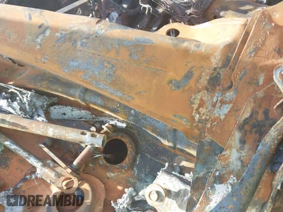 2014 Nissan Pathfinder Platinum Hybrid with VIN 5N1CR2MM4EC638247, listed as a IAAI auction lot 42067363 with Not provided miles and . Bid and sale history available at DreamBid. Image 9.