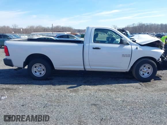 2017 Ram 1500 Tradesman с VIN 3C6JR6DG2HG734559, выставлен на аукционе IAAI как лот 41650921 с пробегом 120 953 миль миль и . История ставок и продаж доступна на DreamBid. Изображение 13.