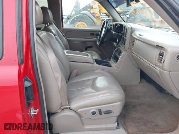 2005 GMC Sierra 1500 SLT with VIN 1GTEC19T35Z355604, listed as a IAAI auction lot 41283645 with 186,908 mi miles and . Bid and sale history available at DreamBid. Image 5.