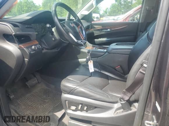 2015 Cadillac Escalade ESV Luxury с VIN 1GYS4HKJ1FR168990, выставлен на аукционе Copart как лот 59574865 с пробегом 164 840 миль миль и Списание • Salvage title. История ставок и продаж доступна на DreamBid. Изображение 7.