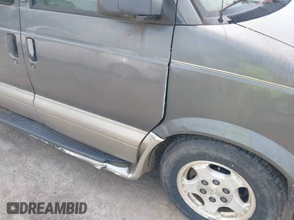 2004 Chevrolet Astro with VIN 1GNEL19XX4B108761, listed as a IAAI auction lot 42452017 with 208,401 mi miles and . Bid and sale history available at DreamBid. Image 6.