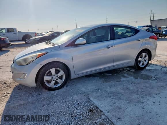 2013 Hyundai Elantra GLS с VIN KMHDH4AE4DU585168, выставлен на аукционе Copart как лот 67086295 с пробегом 158 624 миль миль и Списание • Salvage title. История ставок и продаж доступна на DreamBid. Изображение 1.