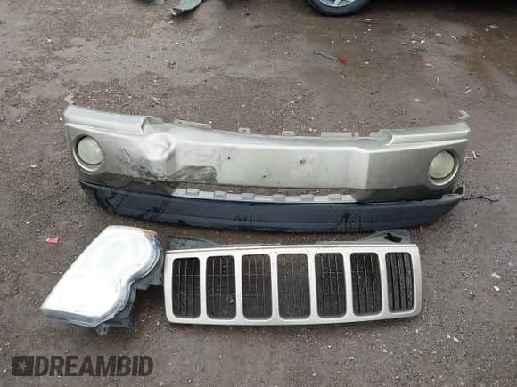 2006 Jeep Grand Cherokee Laredo z VIN 1J4HR48N46C259964, wystawiony jako IAAI lot #42698023 z przebiegiem 201 624 mil mil oraz . Historia ofert i sprzedaży dostępna na DreamBid. Obrazek 12.