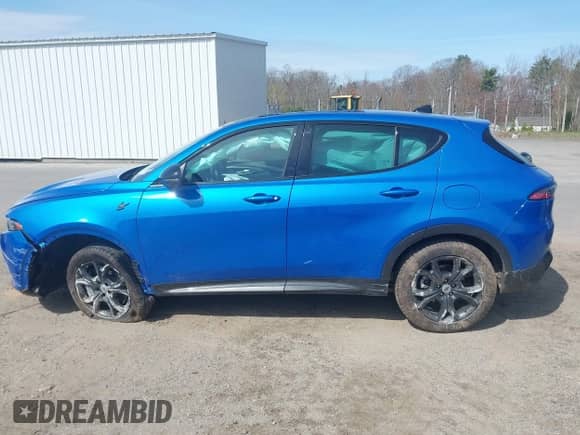 2024 Dodge Hornet R/T Plus с VIN ZACPDFDW8R3A18734, выставлен на аукционе IAAI как лот 42147481 с пробегом 2 990 миль миль и . История ставок и продаж доступна на DreamBid. Изображение 15.