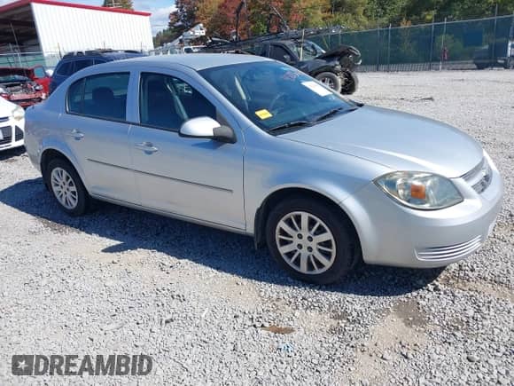 2010 Chevrolet Cobalt 1LT с VIN 1G1AD5F56A7202707, выставлен на аукционе IAAI как лот 43223615 с пробегом 128 361 миль миль и . История ставок и продаж доступна на DreamBid. Изображение 1.