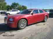2007 Chrysler 300 C z VIN 2C3KA63H77H813579, wystawiony jako Copart lot #84044905 z przebiegiem 212 751 mil mil oraz Szkoda całkowita • Salvage title. Historia ofert i sprzedaży dostępna na DreamBid. Obrazek 1.