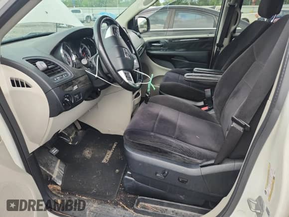 2013 Dodge Grand Caravan SE with VIN 2C4RDGBG2DR786975, listed as a Copart auction lot 65333775 with 183,378 mi miles and Salvage title. Bid and sale history available at DreamBid. Image 7.