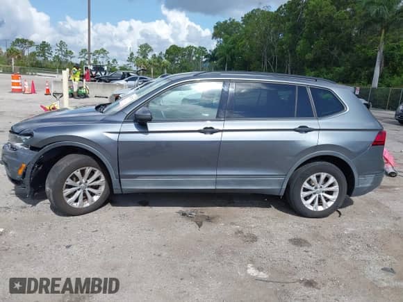 2019 Volkswagen Tiguan S с VIN 3VV1B7AXXKM140285, выставлен на аукционе IAAI как лот 42477921 с пробегом 64 635 миль миль и . История ставок и продаж доступна на DreamBid. Изображение 15.