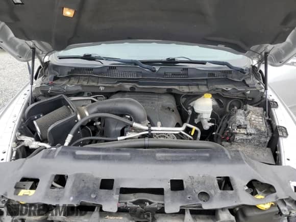 2015 Ram 1500 Laramie Limited z VIN 1C6RR7PT9FS556253, wystawiony jako Copart lot #65618915 z przebiegiem 126 110 mil mil oraz Szkoda całkowita • Salvage title. Historia ofert i sprzedaży dostępna na DreamBid. Obrazek 11.