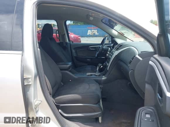 2012 Chevrolet Traverse 1LT z VIN 1GNKRGED2CJ173995, wystawiony jako IAAI lot #42385475 z przebiegiem 222 978 mil mil oraz . Historia ofert i sprzedaży dostępna na DreamBid. Obrazek 5.