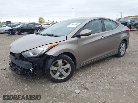 2013 Hyundai Elantra Limited z VIN 5NPDH4AE3DH205624, wystawiony jako IAAI lot #43462646 z przebiegiem 101 262 mil mil oraz . Historia ofert i sprzedaży dostępna na DreamBid. Obrazek 2.