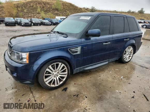 2011 Land Rover Range Rover Sport HSE Lux with VIN SALSK2D48BA273107, listed as a Copart auction lot 81733125 with 151,800 mi miles and Clean title. Bid and sale history available at DreamBid. Image 1.