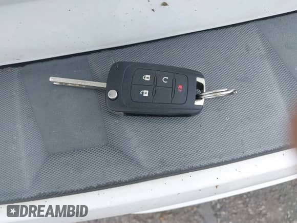 2010 Chevrolet Equinox 2LT with VIN 2CNFLPEY1A6245807, listed as a IAAI auction lot 42426460 with 167,301 mi miles and . Bid and sale history available at DreamBid. Image 11.