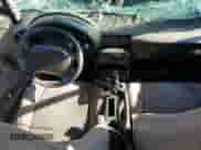 1999 Saturn SL z VIN 1G8ZF528XXZ227637, wystawiony jako Copart lot #63764735 z przebiegiem Nie podano mil oraz Nie do naprawy • Non repairable. Historia ofert i sprzedaży dostępna na DreamBid. Obrazek 8.