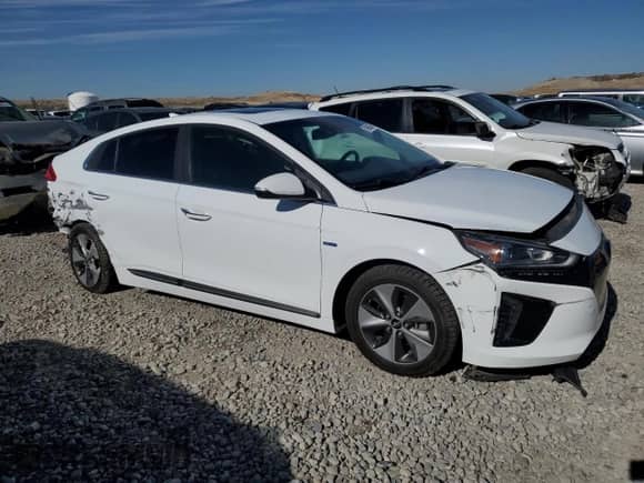 2019 Hyundai Ioniq Limited with VIN KMHC05LH2KU052345, listed as a Copart auction lot 78906854 with 33,653 mi miles and Salvage title. Bid and sale history available at DreamBid. Image 4.