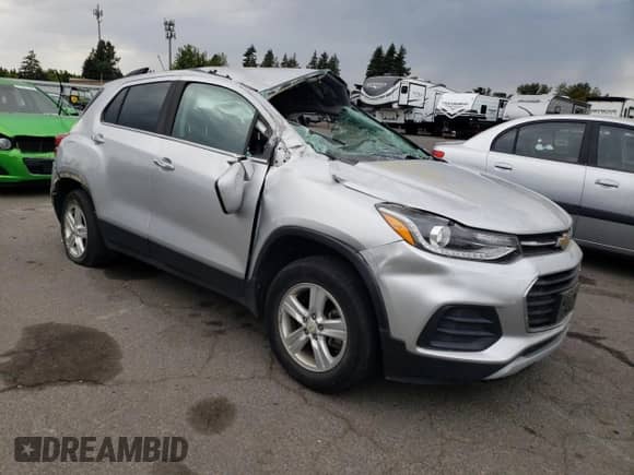 2018 Chevrolet Trax LT z VIN KL7CJLSB9JB531694, wystawiony jako Copart lot #71555135 z przebiegiem Nie podano mil oraz Szkoda całkowita • Salvage title. Historia ofert i sprzedaży dostępna na DreamBid. Obrazek 4.