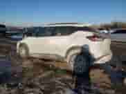 2024 Nissan Kicks SR z VIN 3N1CP5DV9RL481865, wystawiony jako Copart lot #46358675 z przebiegiem 18 058 mil mil oraz Szkoda całkowita • Salvage title. Historia ofert i sprzedaży dostępna na DreamBid. Obrazek 2.