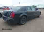 2005 Chrysler 300 Touring с VIN 2C3JA53G15H155185, выставлен на аукционе IAAI как лот 42243504 с пробегом 176 557 миль миль и . История ставок и продаж доступна на DreamBid. Изображение 4.