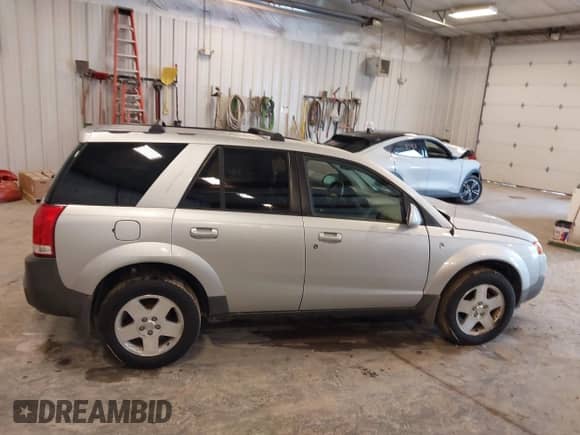 2005 Saturn VUE z VIN 5GZCZ63415S808551, wystawiony jako IAAI lot #42557004 z przebiegiem 234 814 mil mil oraz . Historia ofert i sprzedaży dostępna na DreamBid. Obrazek 13.