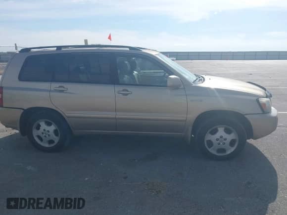 2005 Toyota Highlander с VIN JTEEP21A050088555, выставлен на аукционе IAAI как лот 43018552 с пробегом 380 000 миль миль и . История ставок и продаж доступна на DreamBid. Изображение 14.