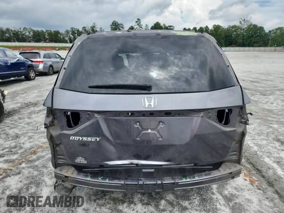 2015 Honda Odyssey LX with VIN 5FNRL5H24FB115888, listed as a Copart auction lot 68158785 with 139,233 mi miles and Salvage title. Bid and sale history available at DreamBid. Image 6.
