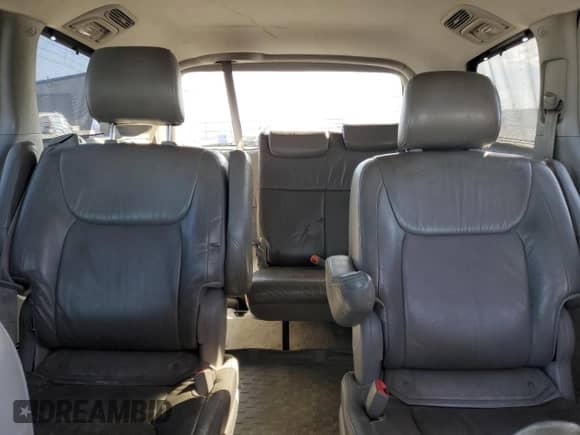 2006 Toyota Sienna XLE z VIN 5TDBA22C26S069416, wystawiony jako Copart lot #85376955 z przebiegiem 226 222 mil mil oraz Czysty tytuł • Clean title. Historia ofert i sprzedaży dostępna na DreamBid. Obrazek 10.