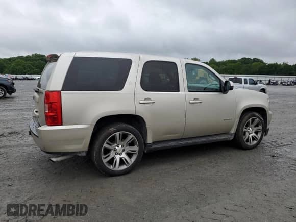 2009 Chevrolet Tahoe z VIN 1GNFC13539R120163, wystawiony jako Copart lot #58721595 z przebiegiem 183 307 mil mil oraz Czysty tytuł • Clean title. Historia ofert i sprzedaży dostępna na DreamBid. Obrazek 3.