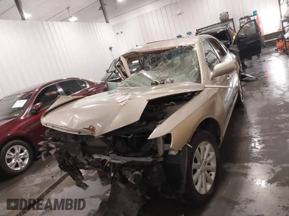 2009 Hyundai Azera GLS z VIN KMHFC46D39A360840, wystawiony jako IAAI lot #41441715 z przebiegiem 59 991 mil mil oraz . Historia ofert i sprzedaży dostępna na DreamBid. Obrazek 13.