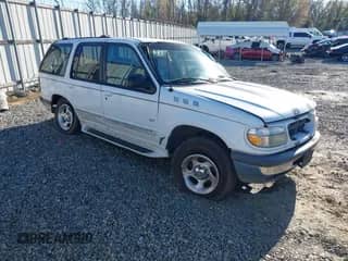 1998 Ford Explorer XL z VIN 1FMZU32E3WZB86901, wystawiony jako IAAI lot #41808444 z przebiegiem 341 187 mil mil oraz . Historia ofert i sprzedaży dostępna na DreamBid. Obrazek 1.