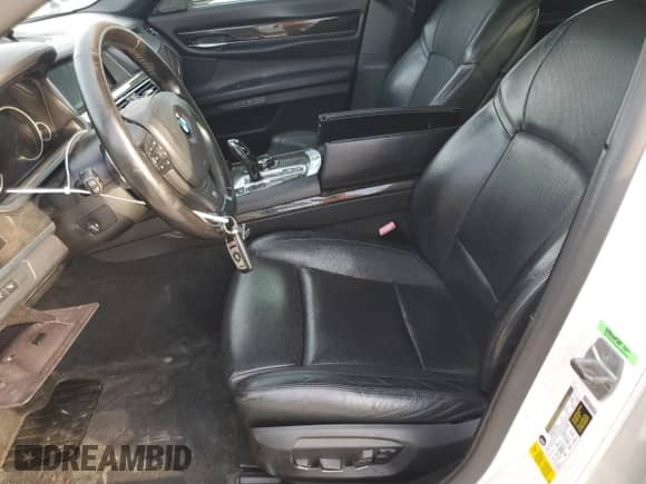 2015 BMW 7 Series 750Li with VIN WBAYE8C53FD782299, listed as a Copart auction lot 64680075 with 143,185 mi miles and Clean title. Bid and sale history available at DreamBid. Image 7.