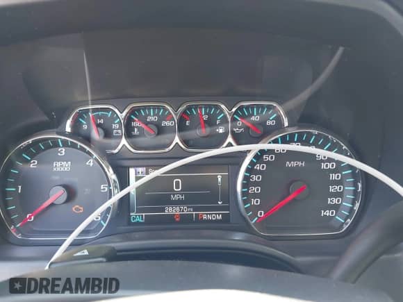 2015 Chevrolet Silverado 1500 LT z VIN 3GCPCREC9FG417506, wystawiony jako IAAI lot #43142908 z przebiegiem 282 670 mil mil oraz . Historia ofert i sprzedaży dostępna na DreamBid. Obrazek 7.