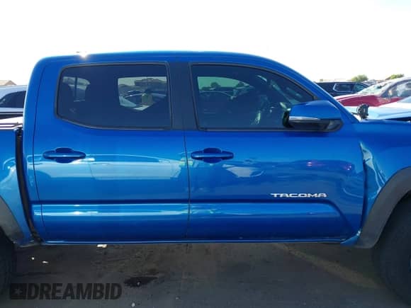 2017 Toyota Tacoma SR5 with VIN 5TFCZ5AN6HX089859, listed as a IAAI auction lot 43238076 with 99,273 mi miles and . Bid and sale history available at DreamBid. Image 13.
