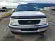 1997 Ford F-150 z VIN 1FTDX1769VKD75586, wystawiony jako Copart lot #83806925 z przebiegiem 97 903 mil mil oraz Czysty tytuł • Clean title. Historia ofert i sprzedaży dostępna na DreamBid. Obrazek 5.